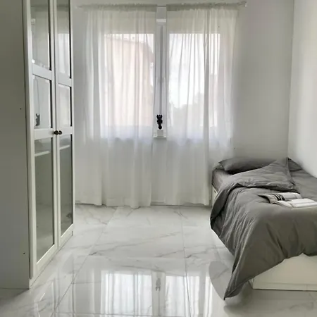 Appartamento Neubau Design 4 2x Bad, Kueche, Balkon
