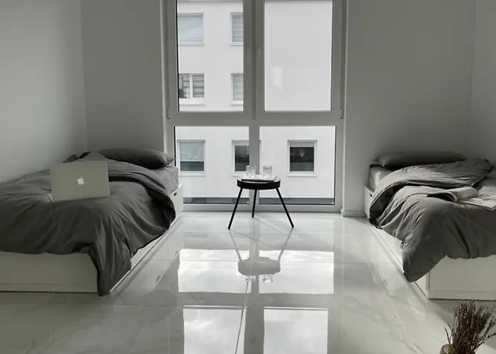 Appartement Neubau Design 4 2x Bad, Kueche, Balkon Brunswick